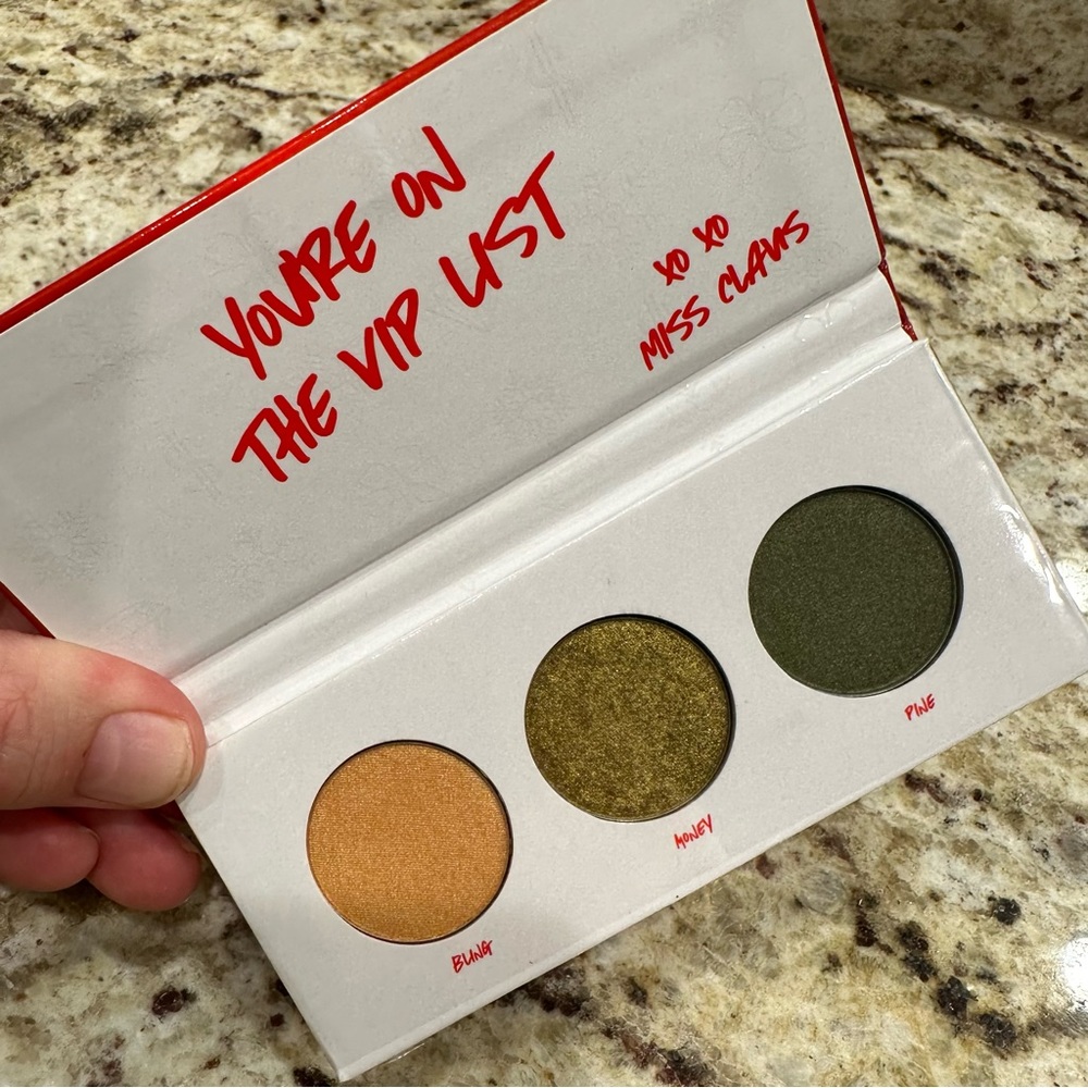 4 for $35 FREE SHIP BH Cosmetics Mistletoe Mischief Eyeshadow RARE SOLD OUT